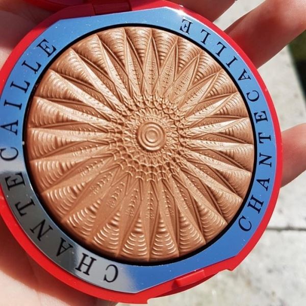 Новый бронзер Chantecaille Sirena Bronzer Summer 2019: первая информация и свотчи