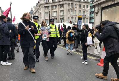 Число задержанных в Лондоне экологических активистов достигло 340