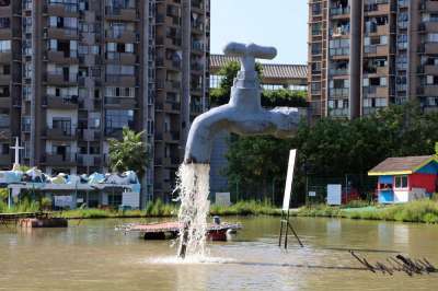 Россия занимает второе место в мире по запасам пресной воды. Но всем ли она доступна?